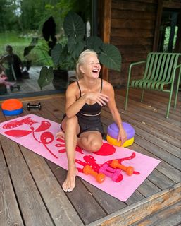 Malgorzata Kozuchowska feet photo thumbnail
