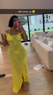 Queen Naija feet photo thumbnail