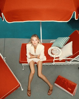 Elsa Hosk feet photo thumbnail