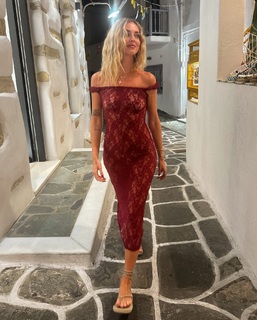 Chiara Ferragni feet photo thumbnail