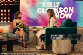 Maren Morris feet photo thumbnail