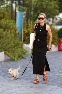 Naomi Watts feet photo thumbnail