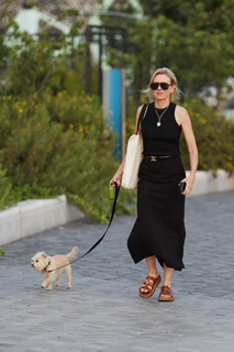 Naomi Watts feet photo thumbnail