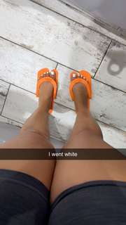 Queen Naija feet photo thumbnail