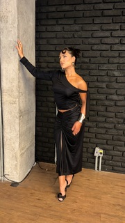 Kéfera Buchmann feet photo thumbnail