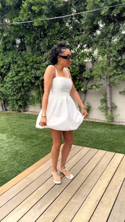 Tia Mowry feet photo thumbnail
