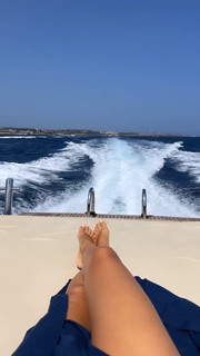 Anna Safroncik feet photo thumbnail