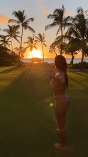 Nicole Scherzinger feet photo thumbnail