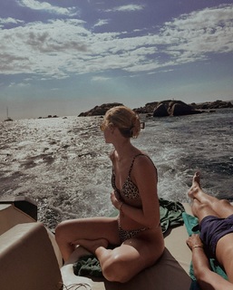 Chiara Ferragni feet photo thumbnail