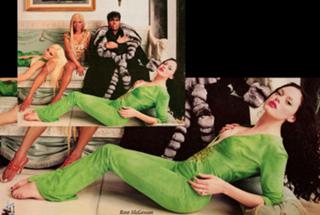 Rose McGowan feet photo thumbnail