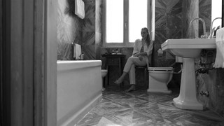 Dakota Fanning feet photo thumbnail