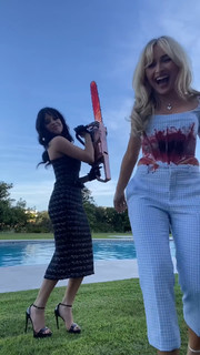 Jenna Ortega feet photo thumbnail