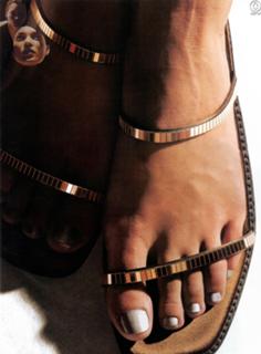 Kate Moss feet photo thumbnail