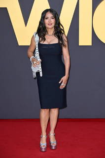 Salma Hayek feet photo thumbnail