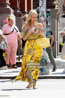 Nicky Rothschild feet photo thumbnail
