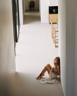 Paris Jackson feet photo thumbnail
