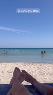 Sol Pérez feet photo thumbnail