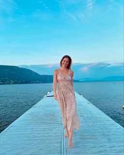 Bar Refaeli feet photo thumbnail