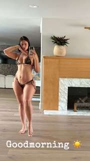 Julieanna Marie Goddard feet photo thumbnail