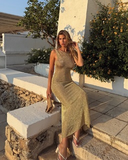 Kara Del Toro feet photo thumbnail