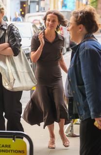 Alicia Vikander feet photo thumbnail