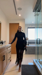 Olivia Culpo feet photo thumbnail