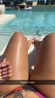 Queen Naija feet photo thumbnail
