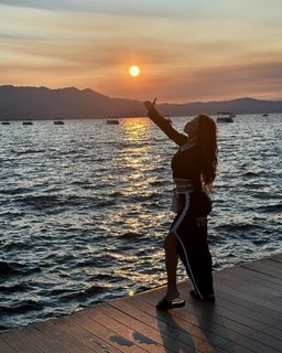 Arianny Celeste feet photo thumbnail