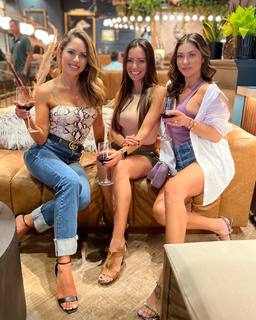 Arianny Celeste feet photo thumbnail