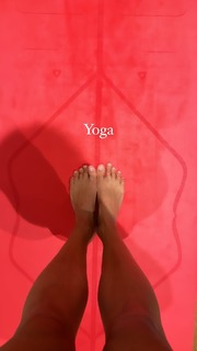 Federica Fontana feet photo thumbnail
