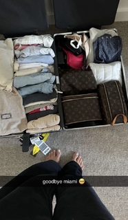 Corinna Kopf feet photo thumbnail