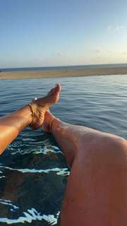 Queen Naija feet photo thumbnail