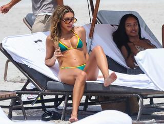 Chantel Jeffries feet photo thumbnail