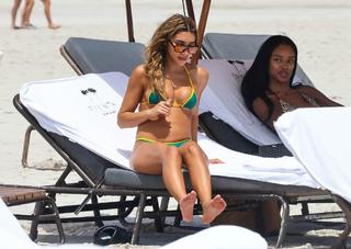 Chantel Jeffries feet photo thumbnail