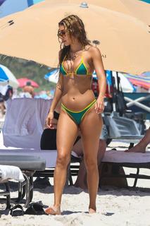 Chantel Jeffries feet photo thumbnail