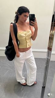 Kylie Jenner feet photo thumbnail
