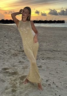 Karolina Pisarek feet photo thumbnail