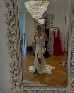 Lola Weippert feet photo thumbnail