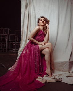 Hansika Motwani feet photo thumbnail