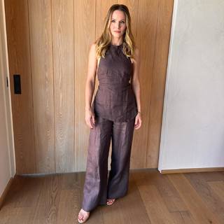 Kristen Bell feet photo thumbnail
