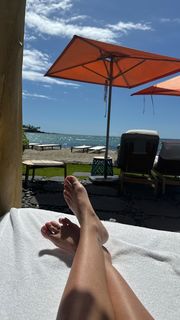 Sarah Michelle Gellar feet photo thumbnail