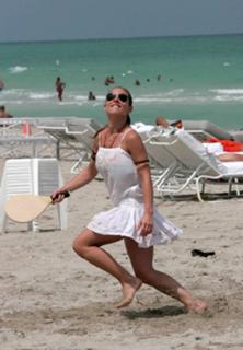 Elsa Pataky feet photo thumbnail