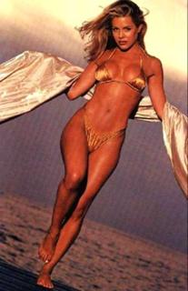 Elsa Pataky feet photo thumbnail