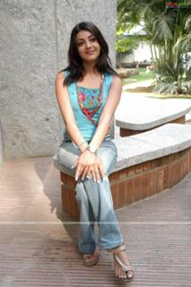 Kajal Aggarwal feet photo thumbnail