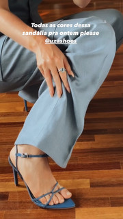 Marina Ruy Barbosa feet photo thumbnail