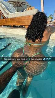 Queen Naija feet photo thumbnail