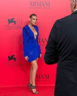 Lele Pons feet photo thumbnail