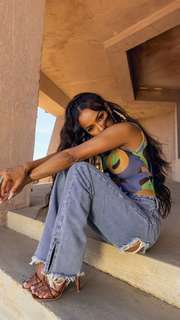 Karrueche Tran feet photo thumbnail