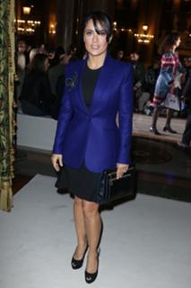 Salma Hayek feet photo thumbnail