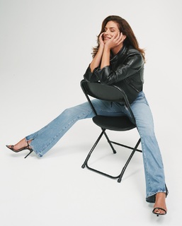 Cindy Crawford feet photo thumbnail